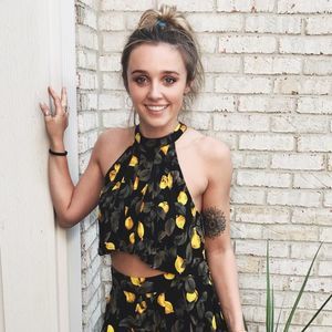 Meet your Posher, Shelby